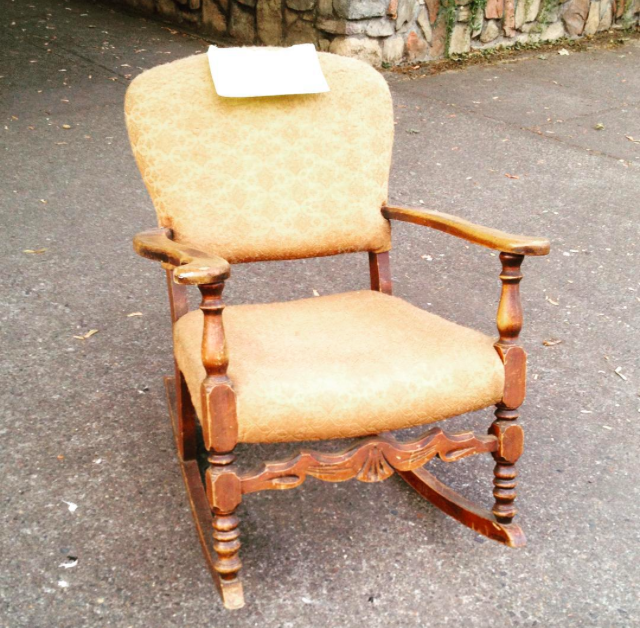 Free rocking chair