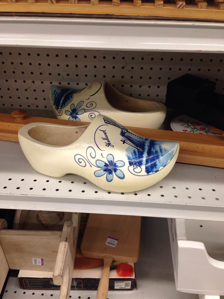 wooden shoe 2