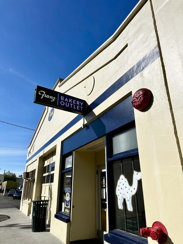 So Many Houseguests, So Many Tummies to Feed!