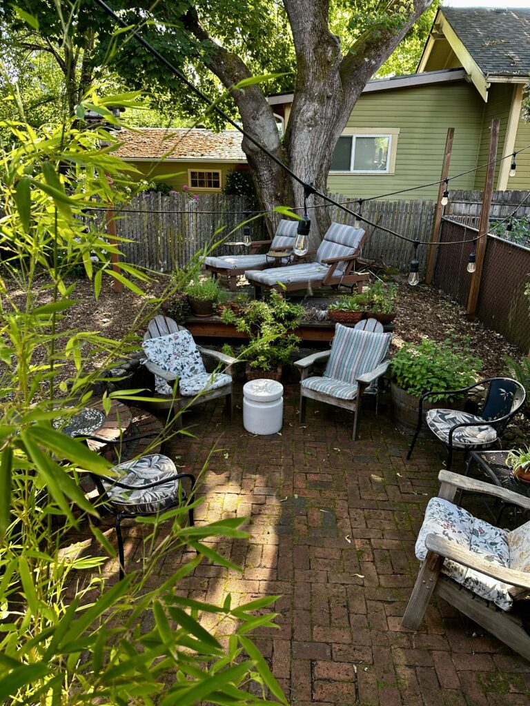 Five Frugal Things -- Relaxed Conversation & a Bit of a Gossip