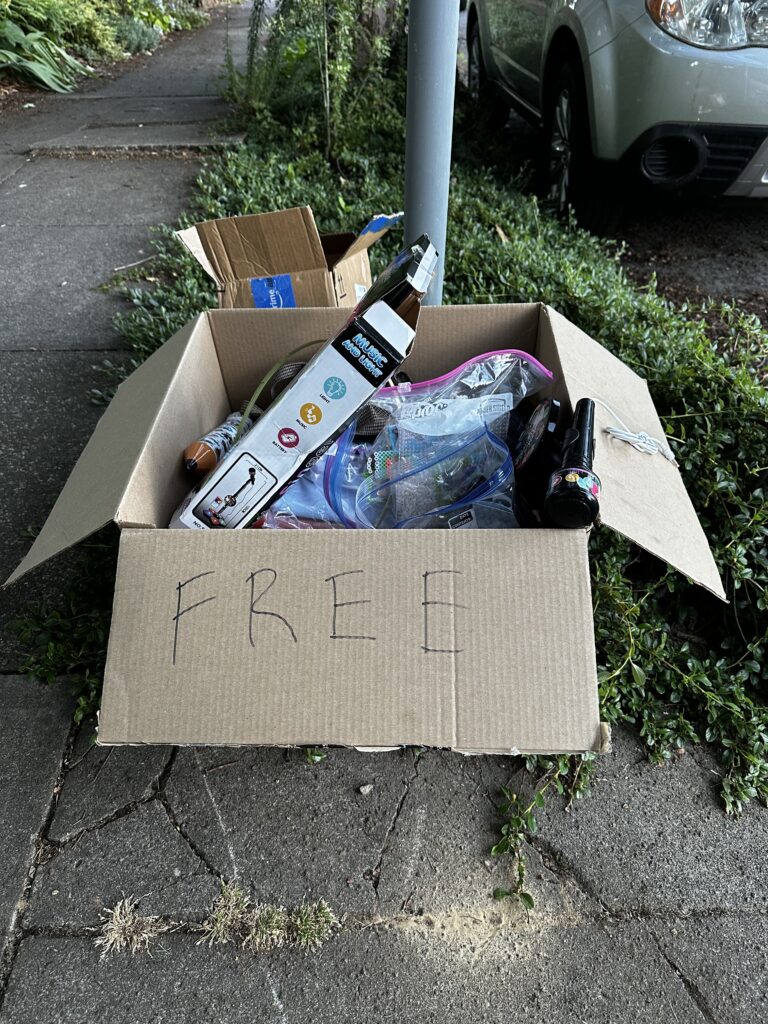 Five Frugal Things -- Free Books & Fishnet Stocking