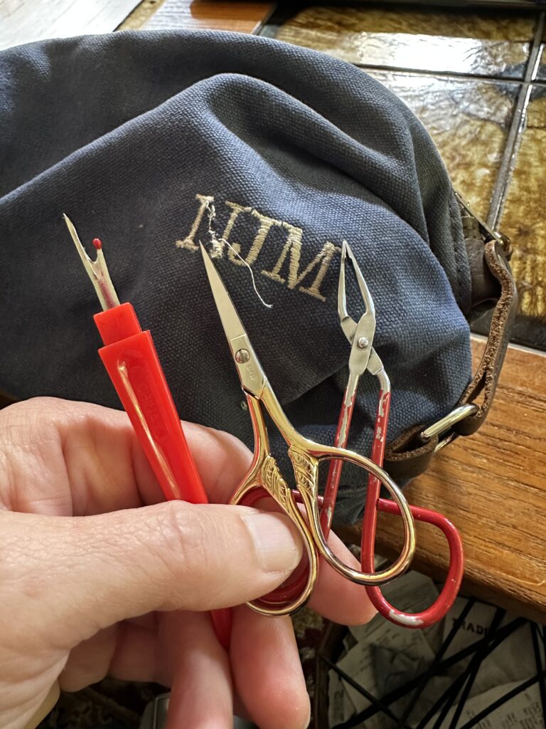 One Frugal Thing -- Refurbishing a Goodwill Bins Dopp Kit